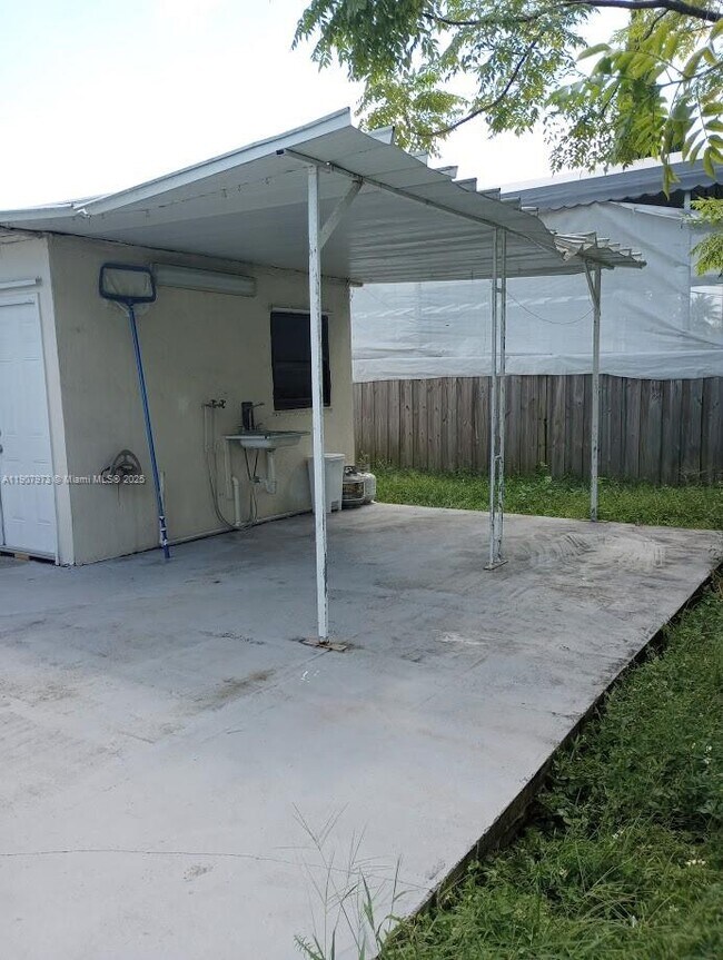 Building Photo - 10005 SW 214th St