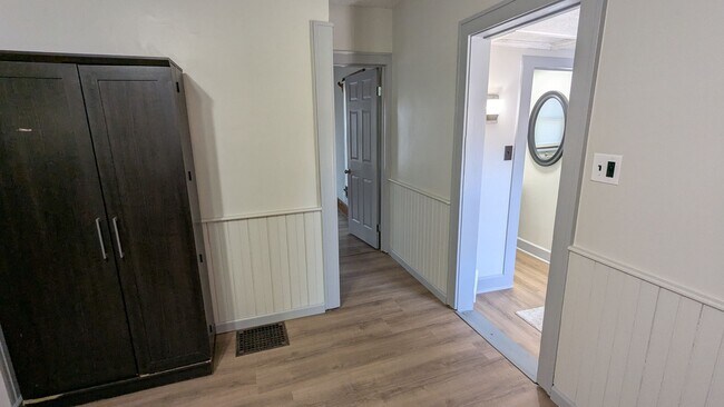 Building Photo - Welcome to this newly renovated gem located in the heart of North Canton