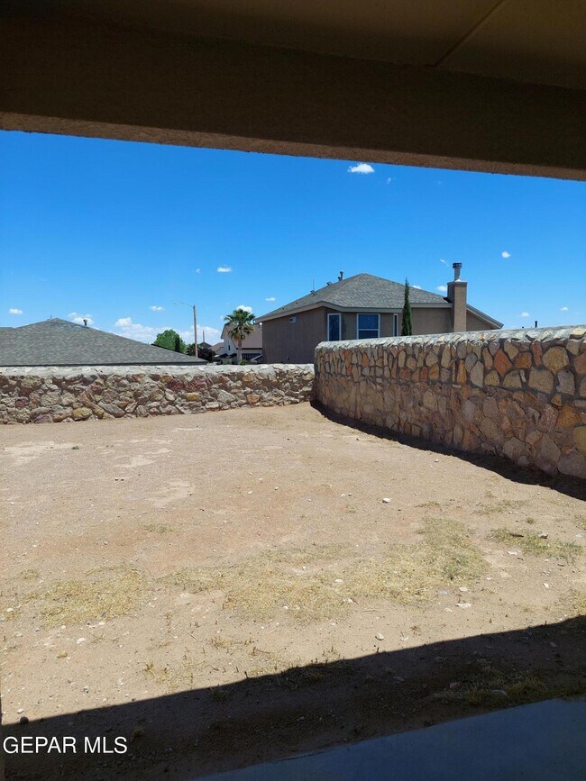 Building Photo - 11236 Horse Ranch St