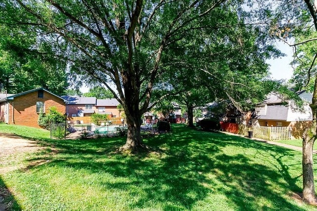 Building Photo - 5515 Country Dr
