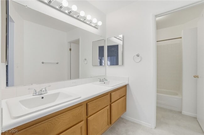 Building Photo - 6928 W Atrium Ave