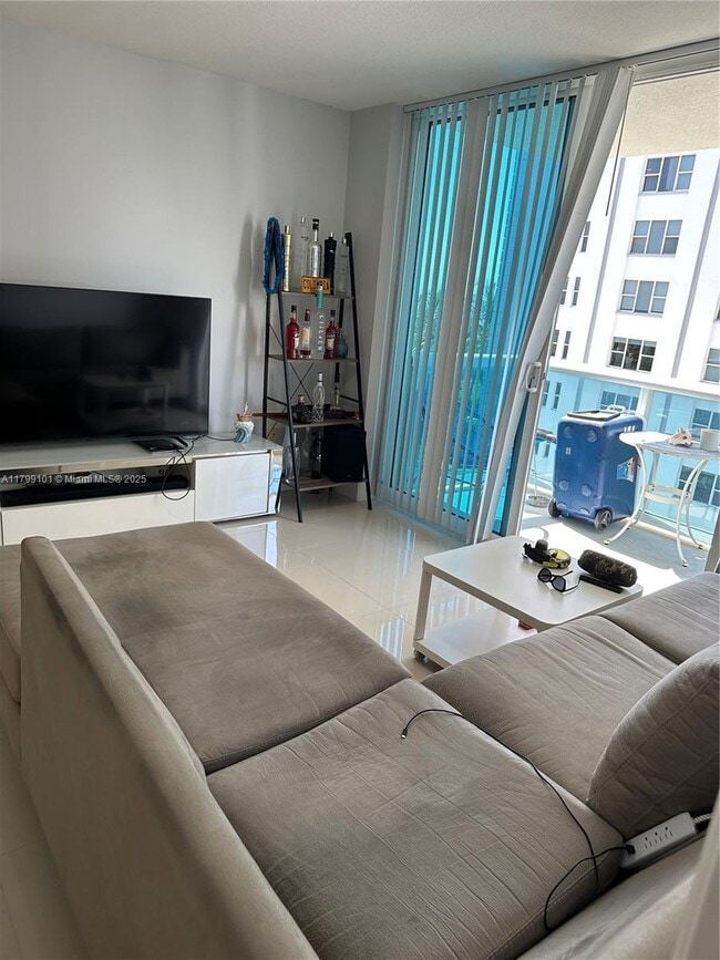 Building Photo - 9201 Collins Ave