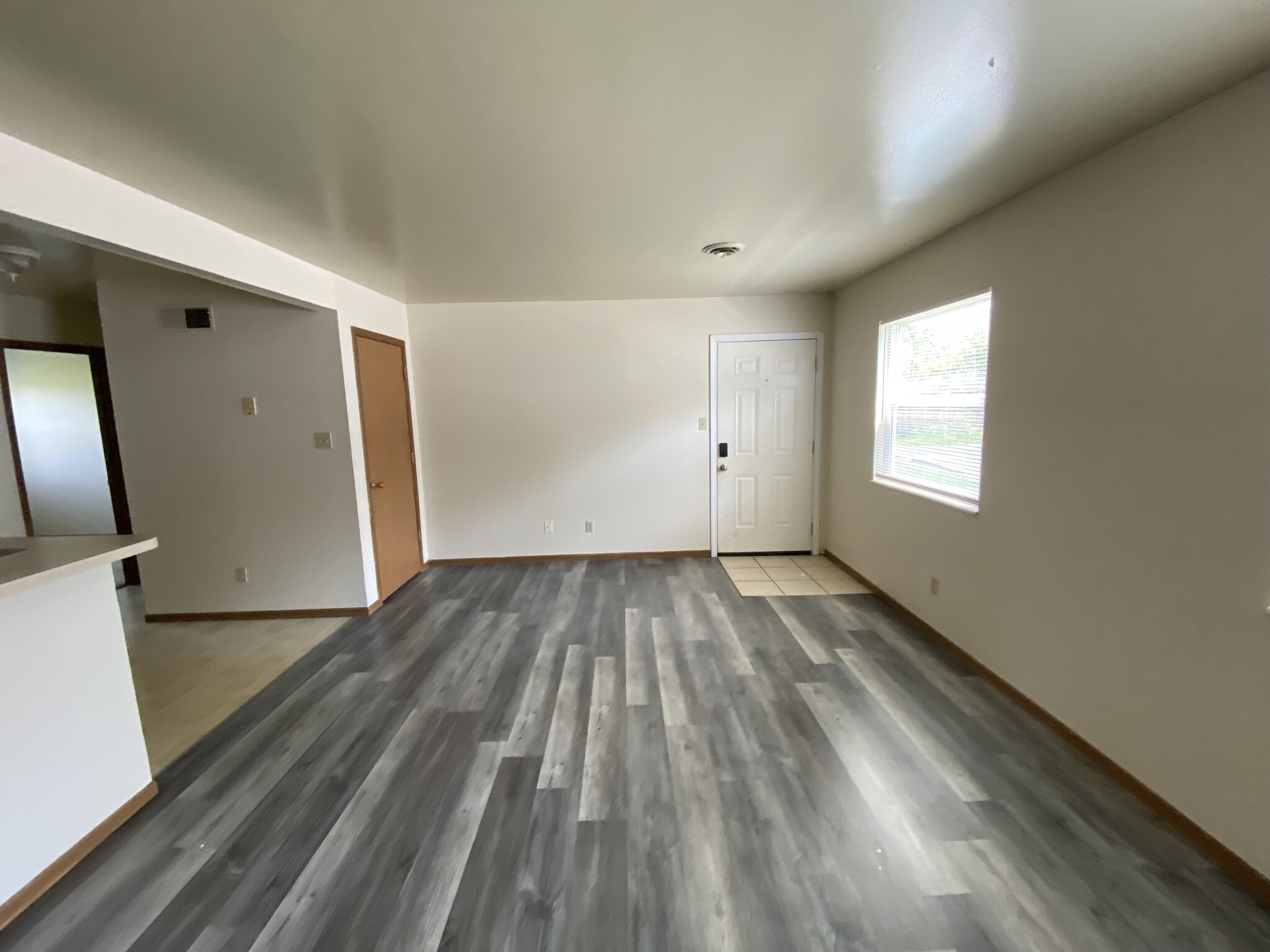 Building Photo - 125 Sandstone Ct