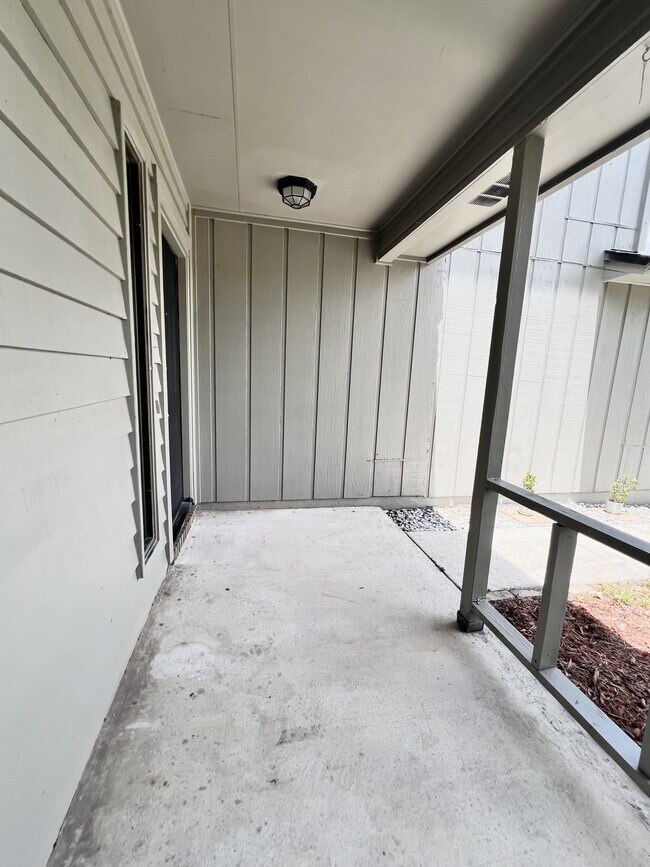 Building Photo - 11446 Skimmer Ct