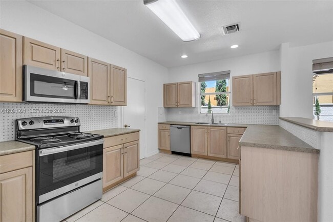 Building Photo - 5175 NW 108th Pl