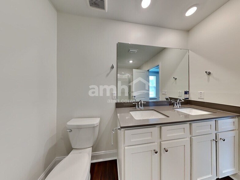 Building Photo - 538 Plumeria Ln