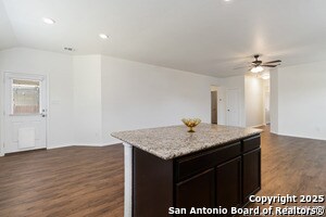 Building Photo - 150 Meadow Path