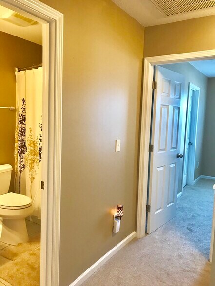Building Photo - 57 Lilac Fields Way