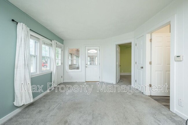 Building Photo - 2409 45th St