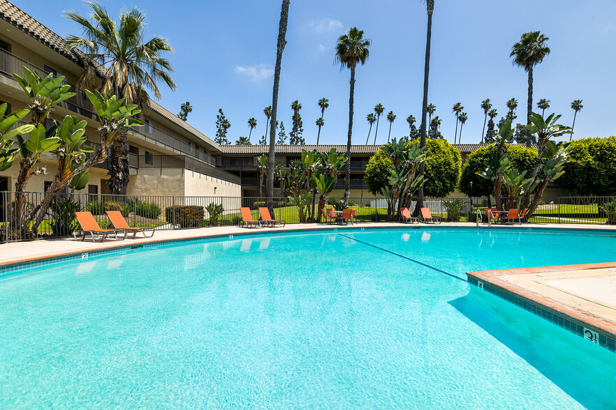 Primary Photo - Coronado Palms