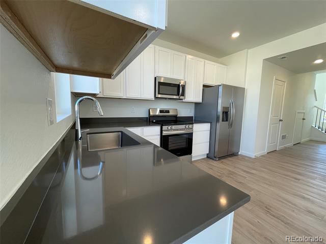 Building Photo - 701 Mosquito St