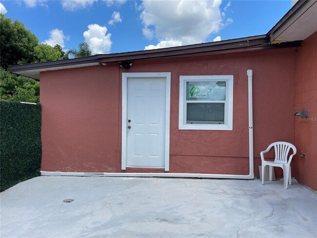 Primary Photo - 1606 New Amsterdam Way