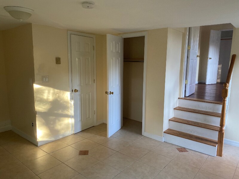 Building Photo - 14 Lantern St