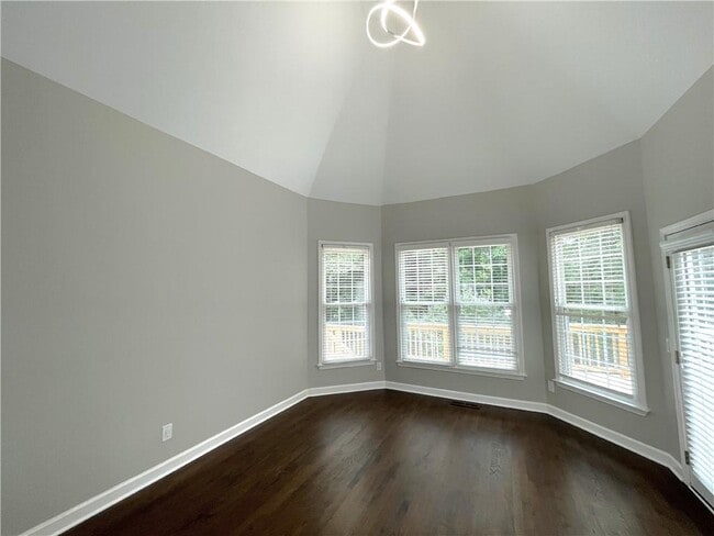 Building Photo - 655 Huntwick Pl