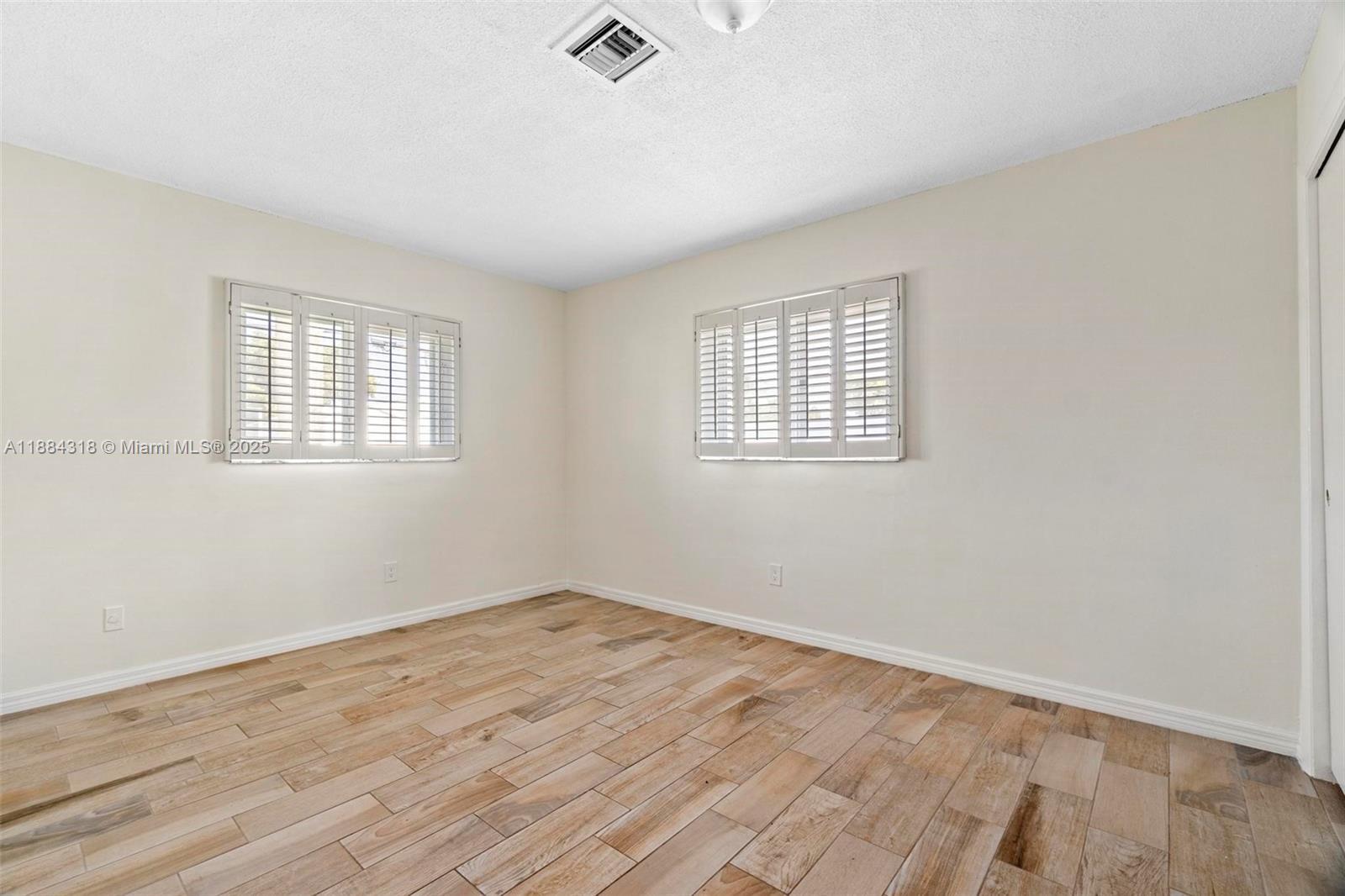 Building Photo - 838 NW 10th Ave