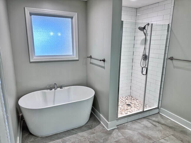 Building Photo - 304 Chisholm Trail