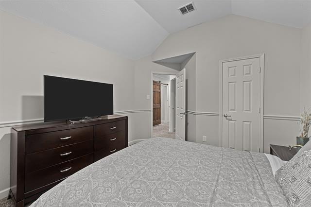 Building Photo - 4719 Highlands Dr