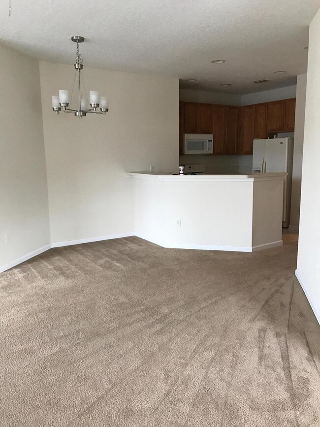 Building Photo - 12301 Kernan Forest Blvd