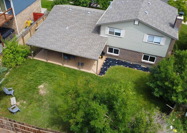 Building Photo - 5720 W 108th Pl