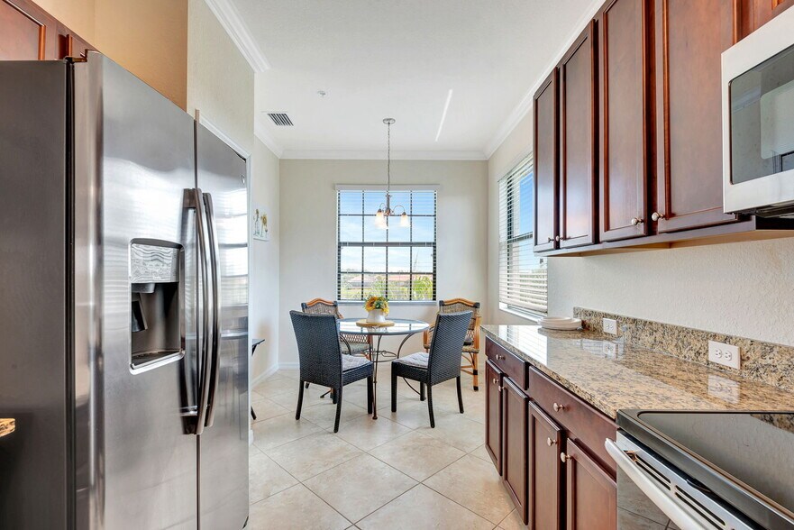 Building Photo - 16706 Vardon Ter