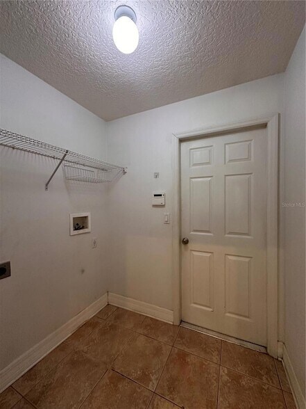 Building Photo - 30 Wild Fern Ln