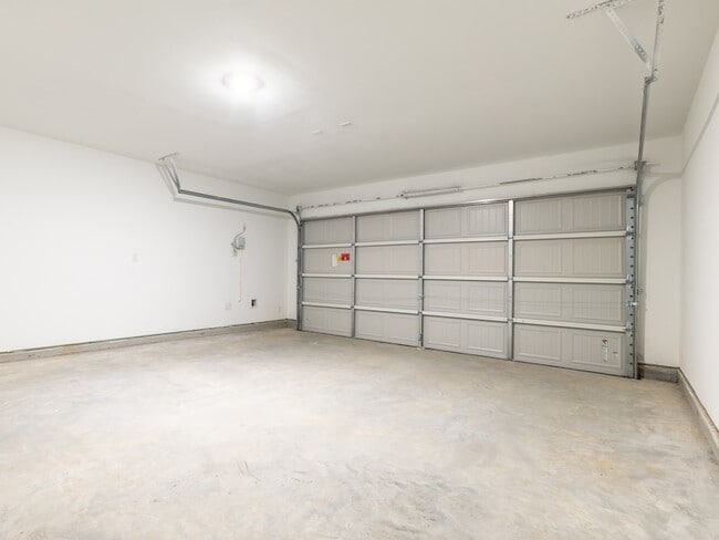 Building Photo - 31406 Pratola Serra Cir