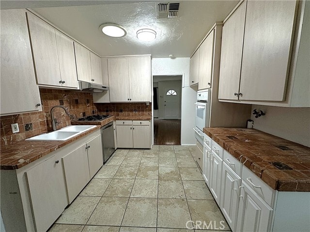 Building Photo - 17947 Emelita St