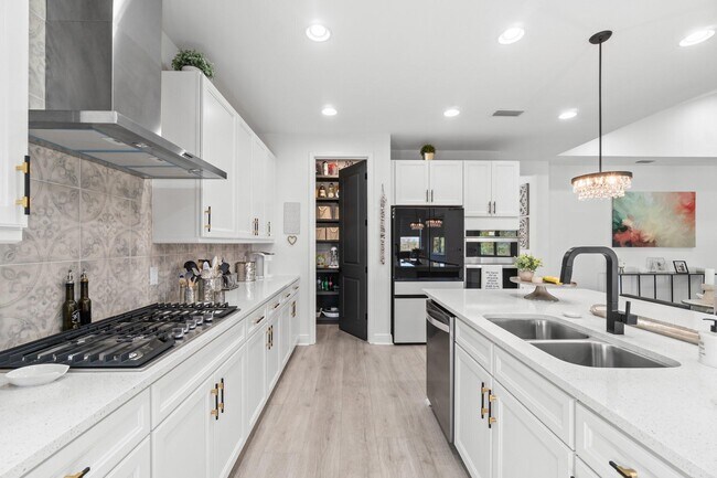 Building Photo - 8411 Coral Reef Wy