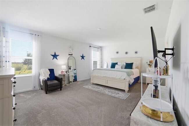 Building Photo - 4980 Four Strand Ct