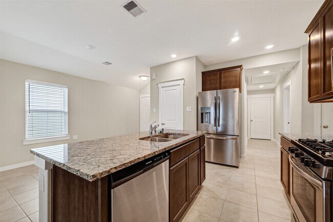 Building Photo - 252 Laura Leigh Ln