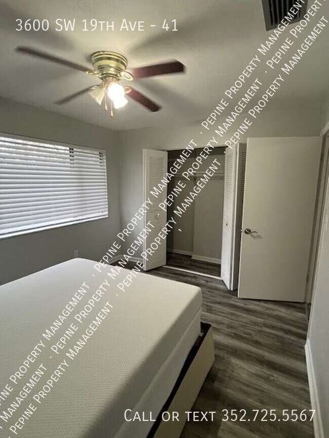 Building Photo - 3600 SW 19th Ave