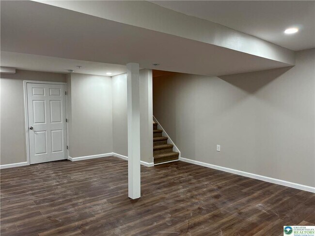 Building Photo - 5376 Jutland Rd