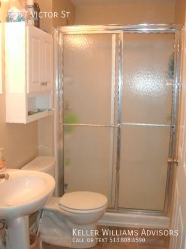 Building Photo - 2357 Victor St