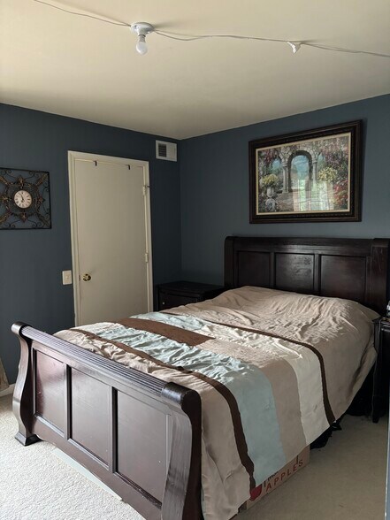 Building Photo - 6147 Stonehenge Pl