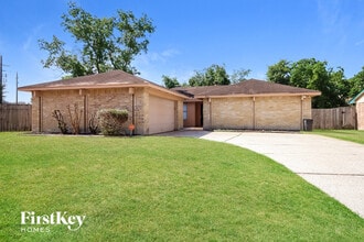 Building Photo - 8634 Huntermoor Cir