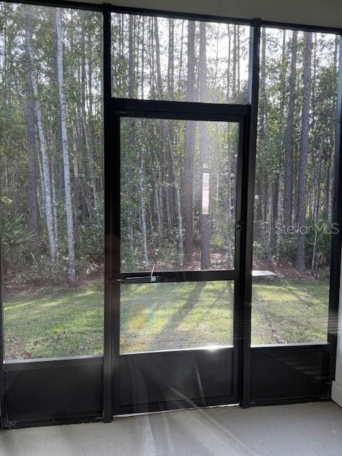 Building Photo - 289 Redbud Rd