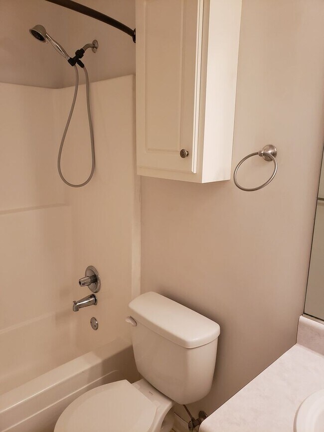 Building Photo - 404 Northrop Pl