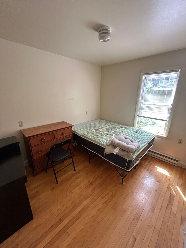 Building Photo - 120-126 North Willard St