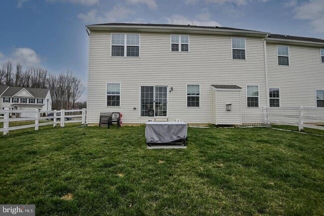 Building Photo - 219 Felix Dr
