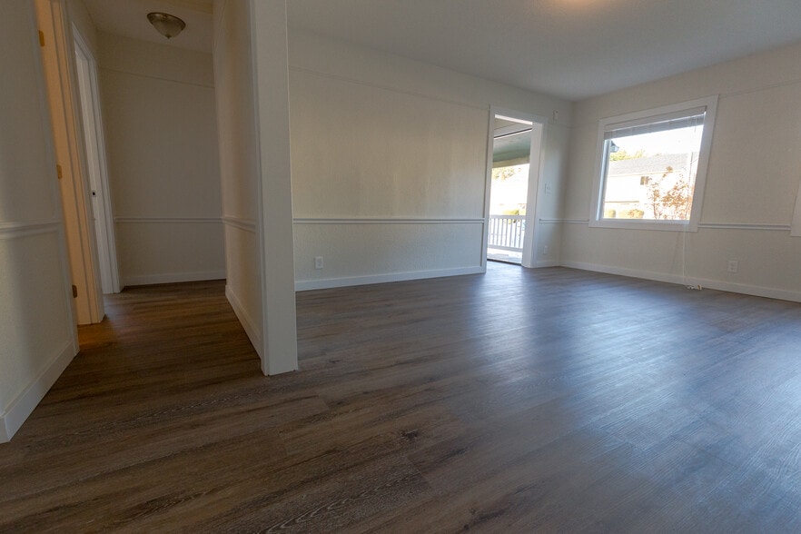 Building Photo - 14603 SE Arista Dr