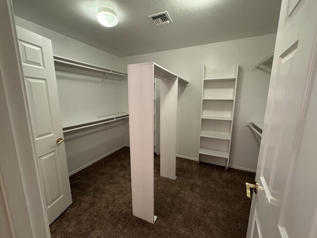 Building Photo - Laveen 5 Bedroom in Gated Community