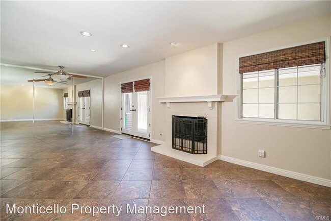 Building Photo - 4 br, 2.5 bath House - 21162 Surfwood Lane