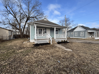 Building Photo - Newly Renovated 2 bedroom 1 bath in the he...