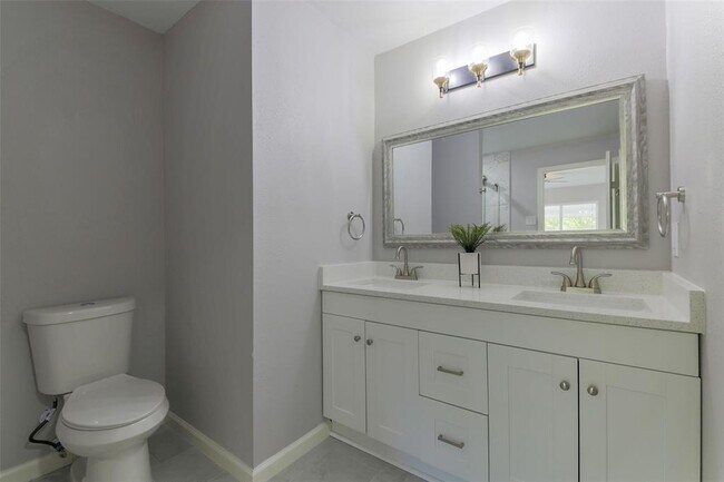Building Photo - 3605 Barberry Dr
