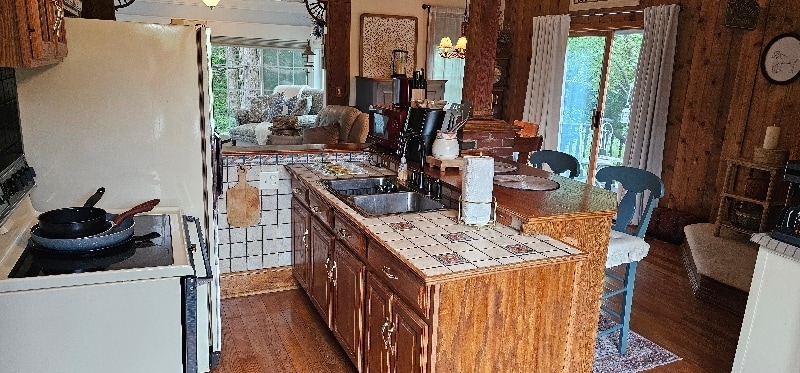 Building Photo - 12200 W Janesville Rd