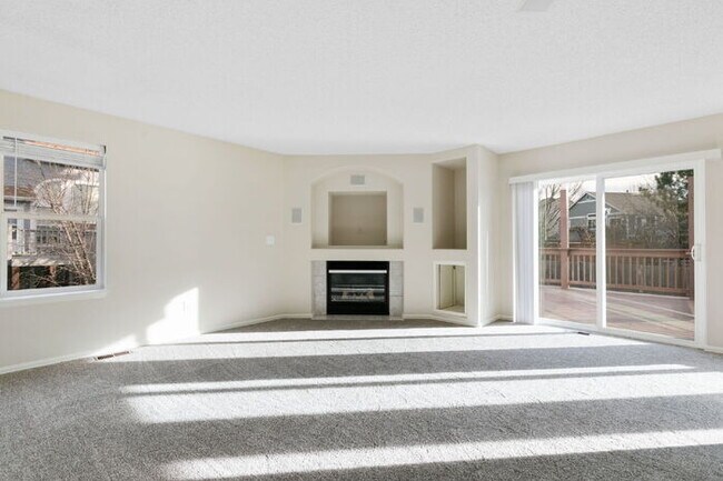 Building Photo - Save Big: Free December Rent + $1,000 Off January at This Updated Briargate Home