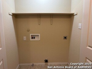 Building Photo - 522 Creekside Cir