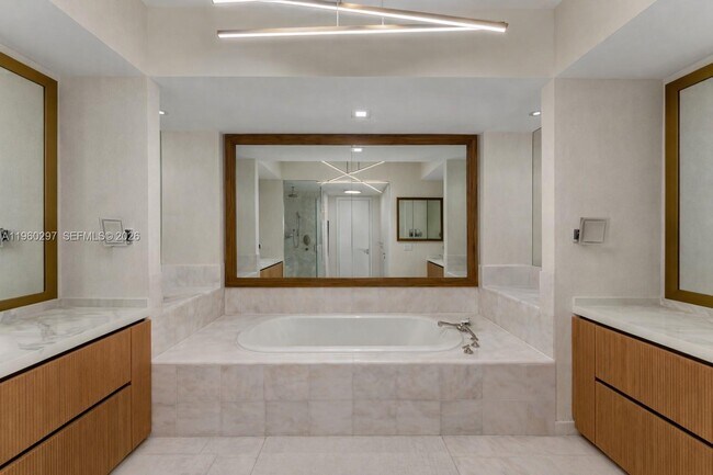 Building Photo - 50 South Pointe Dr