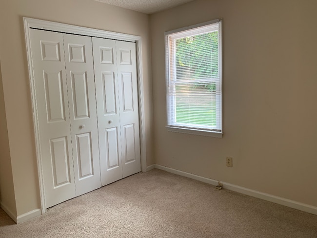 Building Photo - 3538 Lawndale Dr