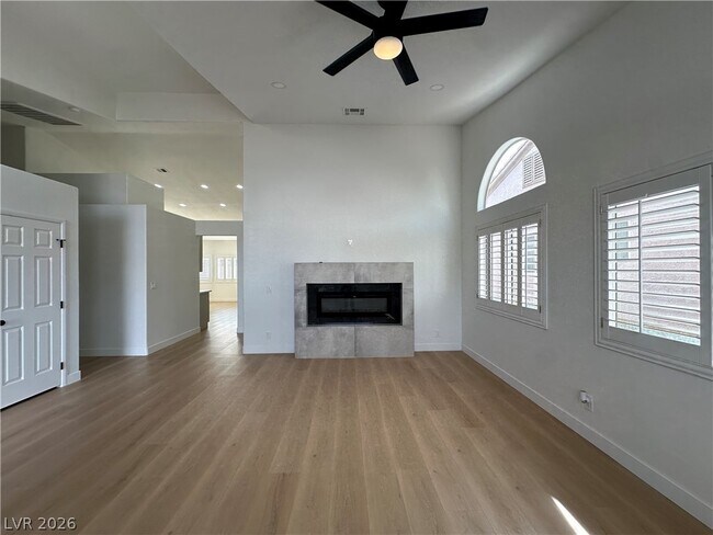 Building Photo - 9121 Canyon Magic Ave